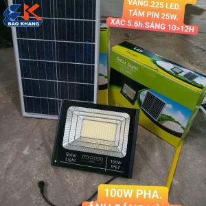 100 W Pha Ánh Sáng Vàng