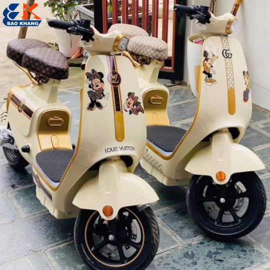 XE ĐIỆN VC MÀU VÀNG KEM