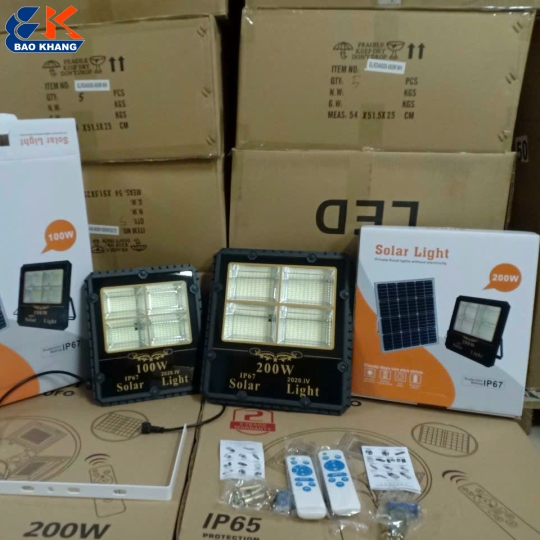 ĐÈN SẠC NĂNG LƯỢNG MẶT TRỜI