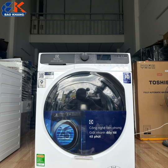 MÁY GIẶT ELECTROLUX ULTIMATECARE 500 INVERTER 9KG