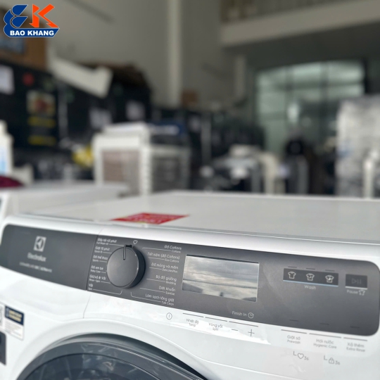 MÁY GIẶT ELECTROLUX ULTIMATECARE 500 INVERTER 9KG