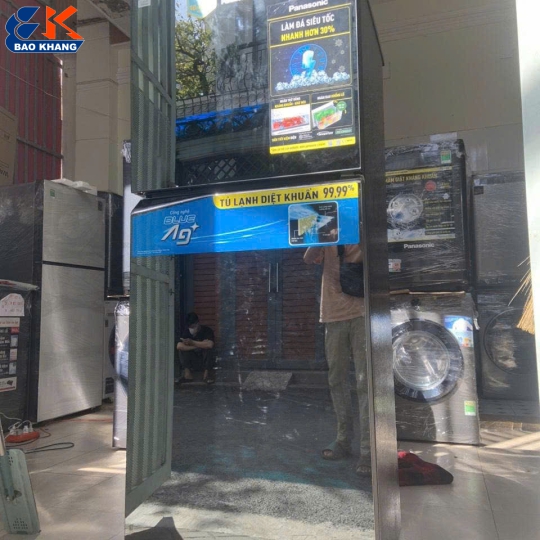 TỦ LẠNH PANASONIC INVERTER 326 LÍT NR-TL 351 GPKV
