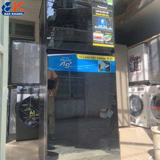 TỦ LẠNH PANASONIC INVERTER 326 LÍT NR-TL 351 GPKV